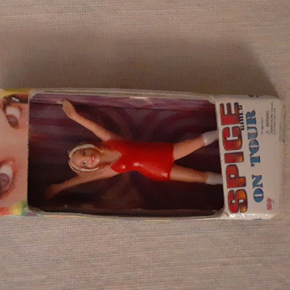 Vintage NIB Spice Girl Figurines and Ginger Spice 12" doll. - Picture 3 of 10